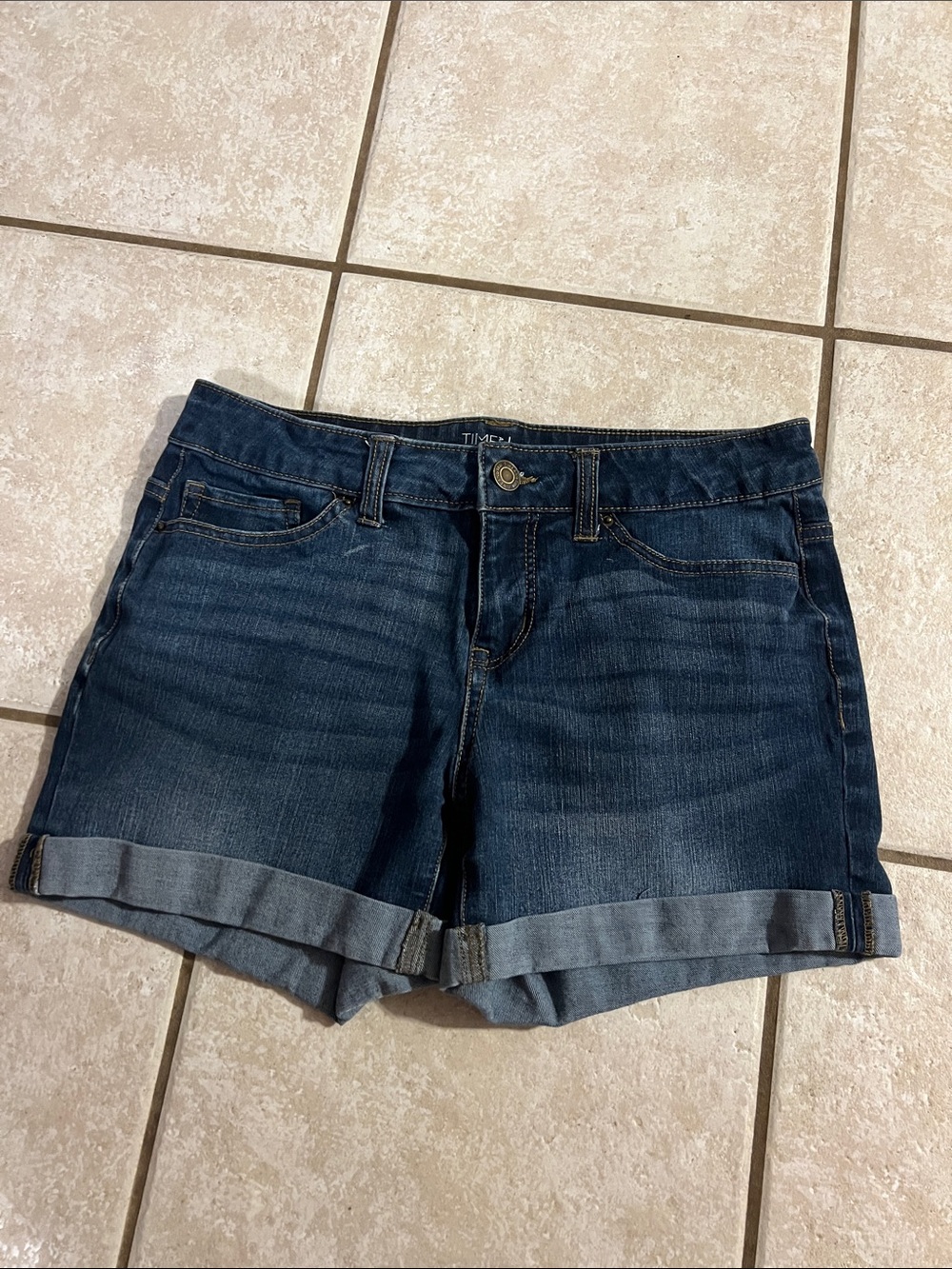 Time and Tru Dark Blue Rolled Cuff Jean Shorts - Women
